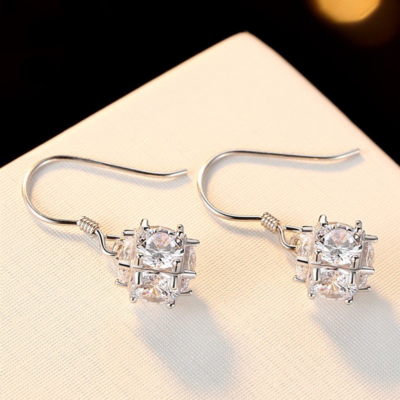 2020 new trendy earrings female temperament fairy short paragraph geometric small crystal earrings small earrings