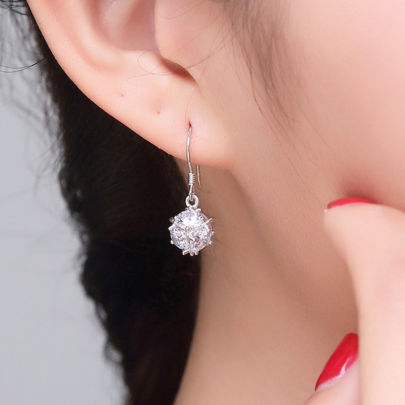 2020 new trendy earrings female temperament fairy short paragraph geometric small crystal earrings small earrings