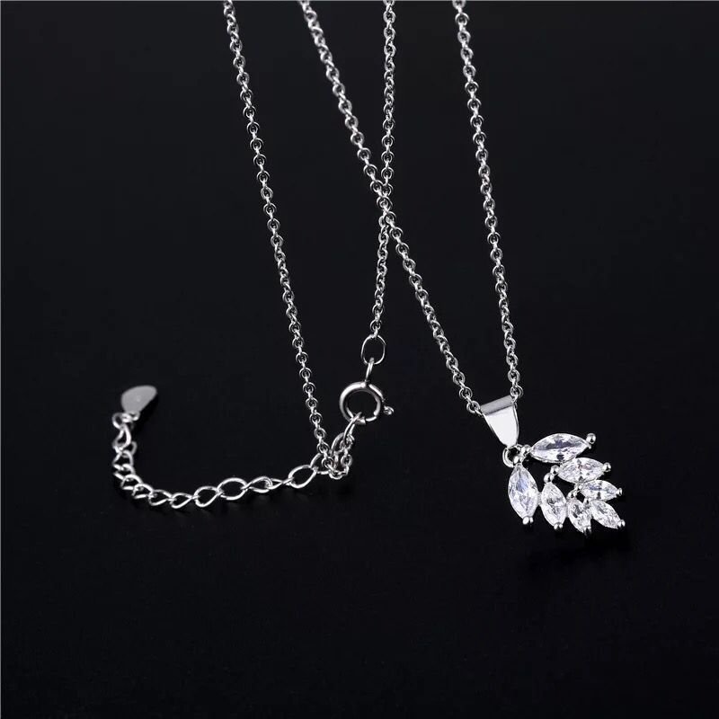 Full diamond leaf pendant simple personality s925 silver maple leaf diamond clavicle chain jewelry